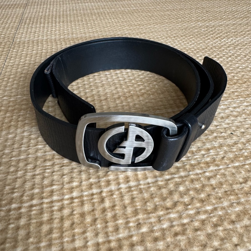 Giorgio Armani Men’s Leather Belt, Size 91/36.